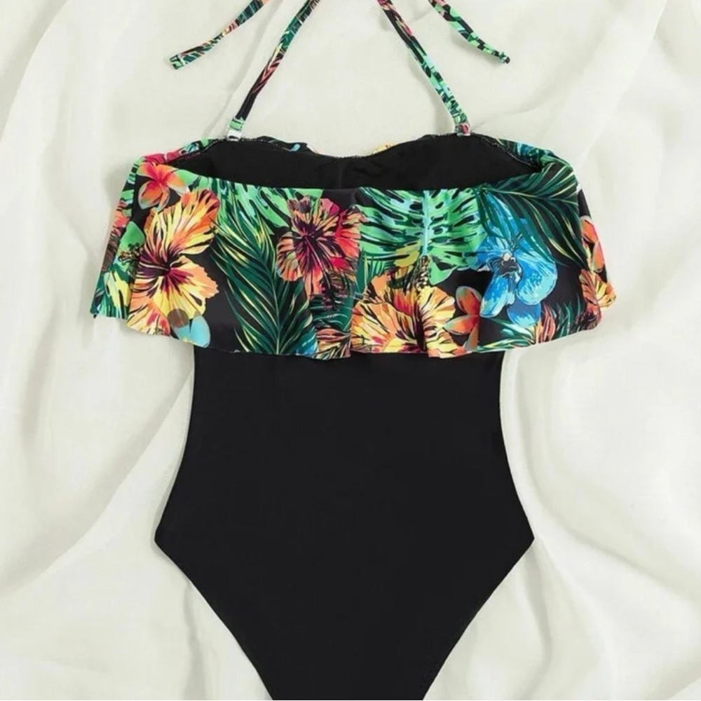 One piece tropical bathing suit size XL (14) - Picture 3 of 3